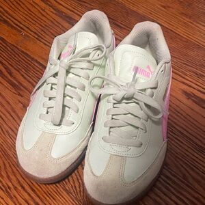 Puma Women's Sneakers - Light Green and Pink